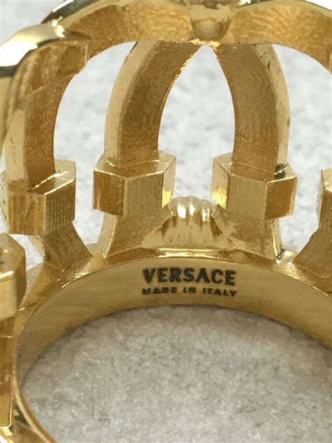 versace crown